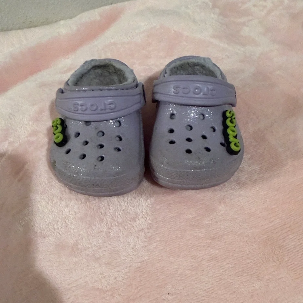 CROCS Kids Slippers in Sparkly Lavender